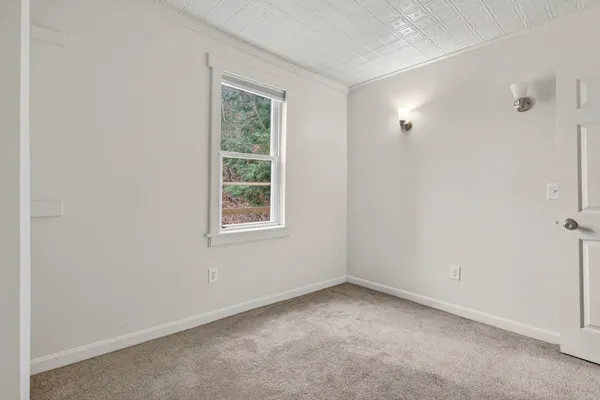 $300,000 | 50 West Bow Street, Franklin, NH 03235