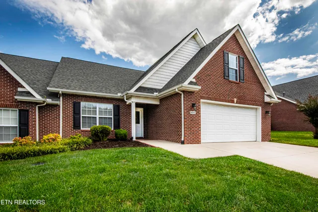 $429,500 | 4516 Brittany Hills Way, Knoxville, TN 37938