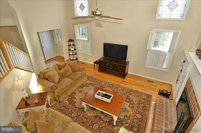 210 Little Quarry Road Gaithersburg, MD 20878 - Photo 9 of 30 Family Room - Birds' Eye View