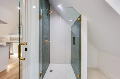 $4,000 | 79 Dana, Unit 3, Cambridge, MA 02138