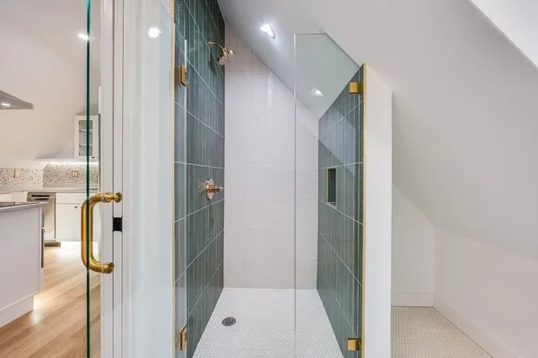 $3,900 | 79 Dana, Unit 3, Cambridge, MA 02138