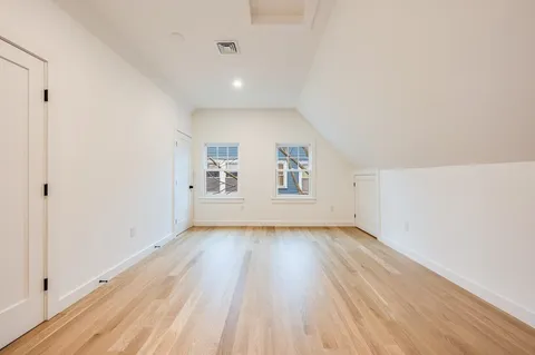 $4,000 | 79 Dana, Unit 3, Cambridge, MA 02138