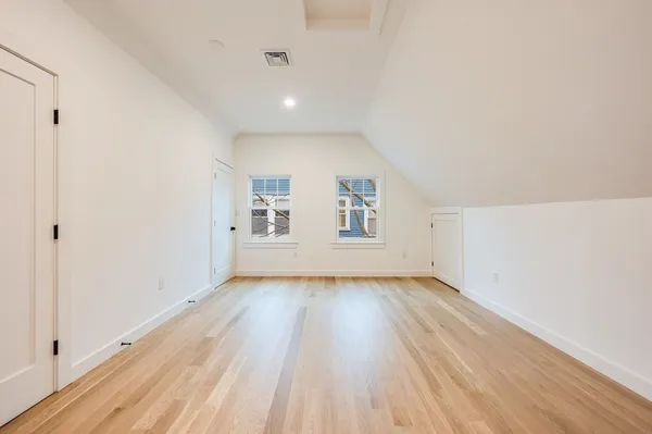 $3,900 | 79 Dana, Unit 3, Cambridge, MA 02138