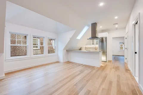 $4,000 | 79 Dana, Unit 3, Cambridge, MA 02138