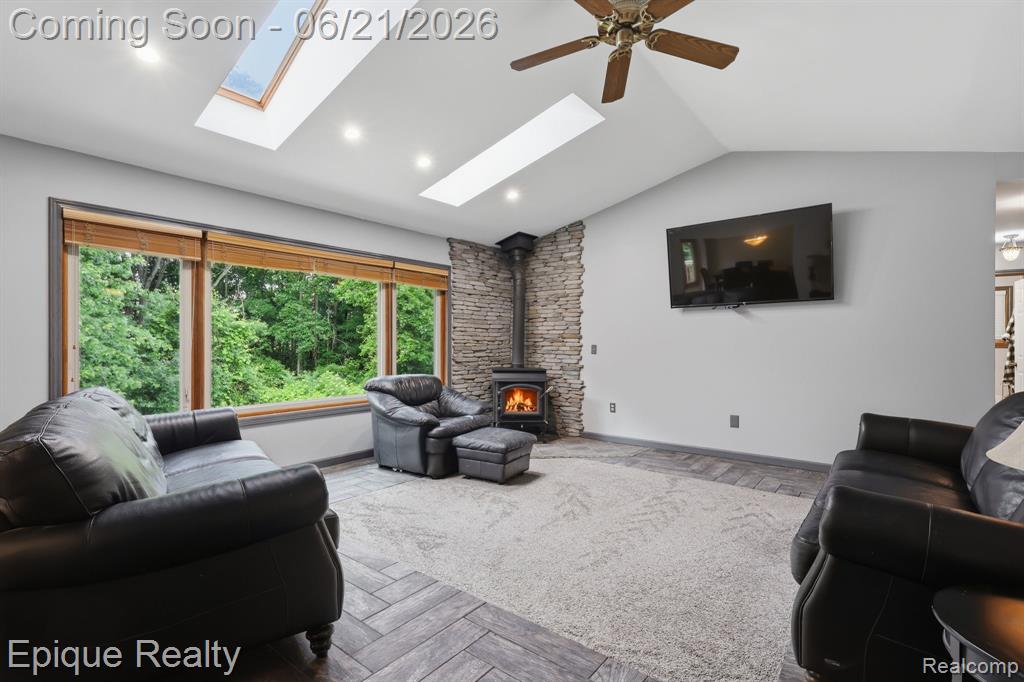 2348 Rochester Road Leonard, MI 48367 - Photo 6 of 31