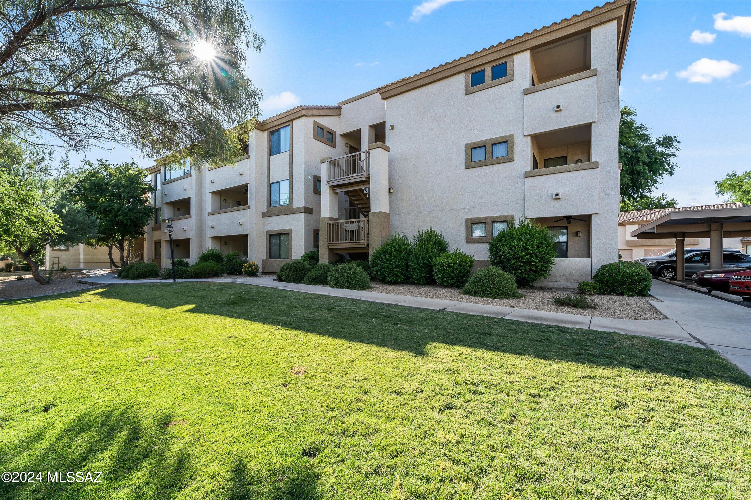 2550 East River Road, Unit 20302 Tucson, AZ 85718 - Photo 4 of 39