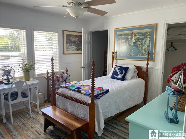 $369,000 | 960 Douglas Place, Hanover, NY 14081