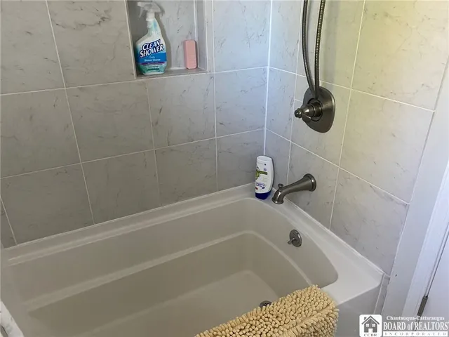 $369,000 | 960 Douglas Place, Hanover, NY 14081