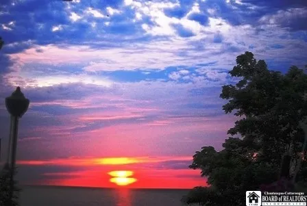 $369,000 | 960 Douglas Place, Hanover, NY 14081