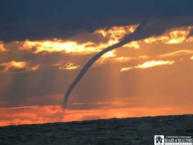 $369,000 | 960 Douglas Place, Hanover, NY 14081