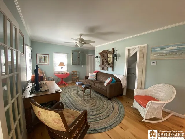 $369,000 | 960 Douglas Place, Hanover, NY 14081