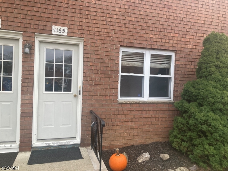 1165 Valley Road Wayne, NJ 07470 - Photo 2 of 11