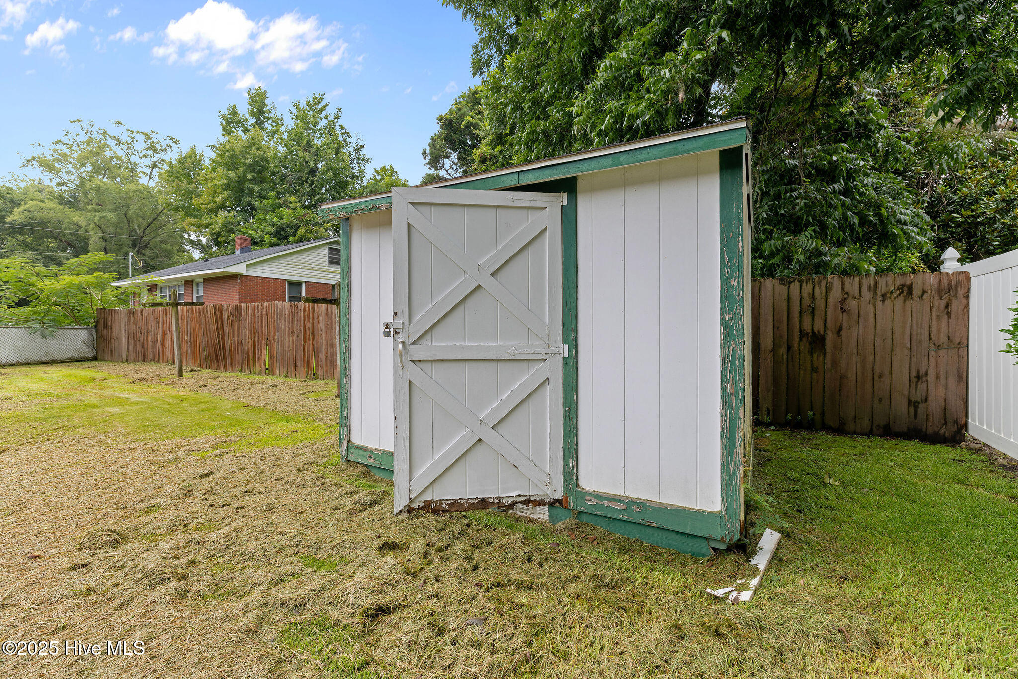 1502 Queens Road Kinston, NC 28501 - Photo 5 of 15 5T5A4953