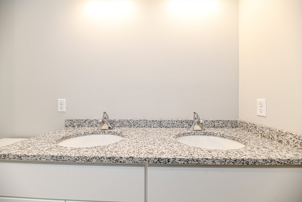 1 Delphi Way Londonderry, NH 03053 - Photo 17 of 20