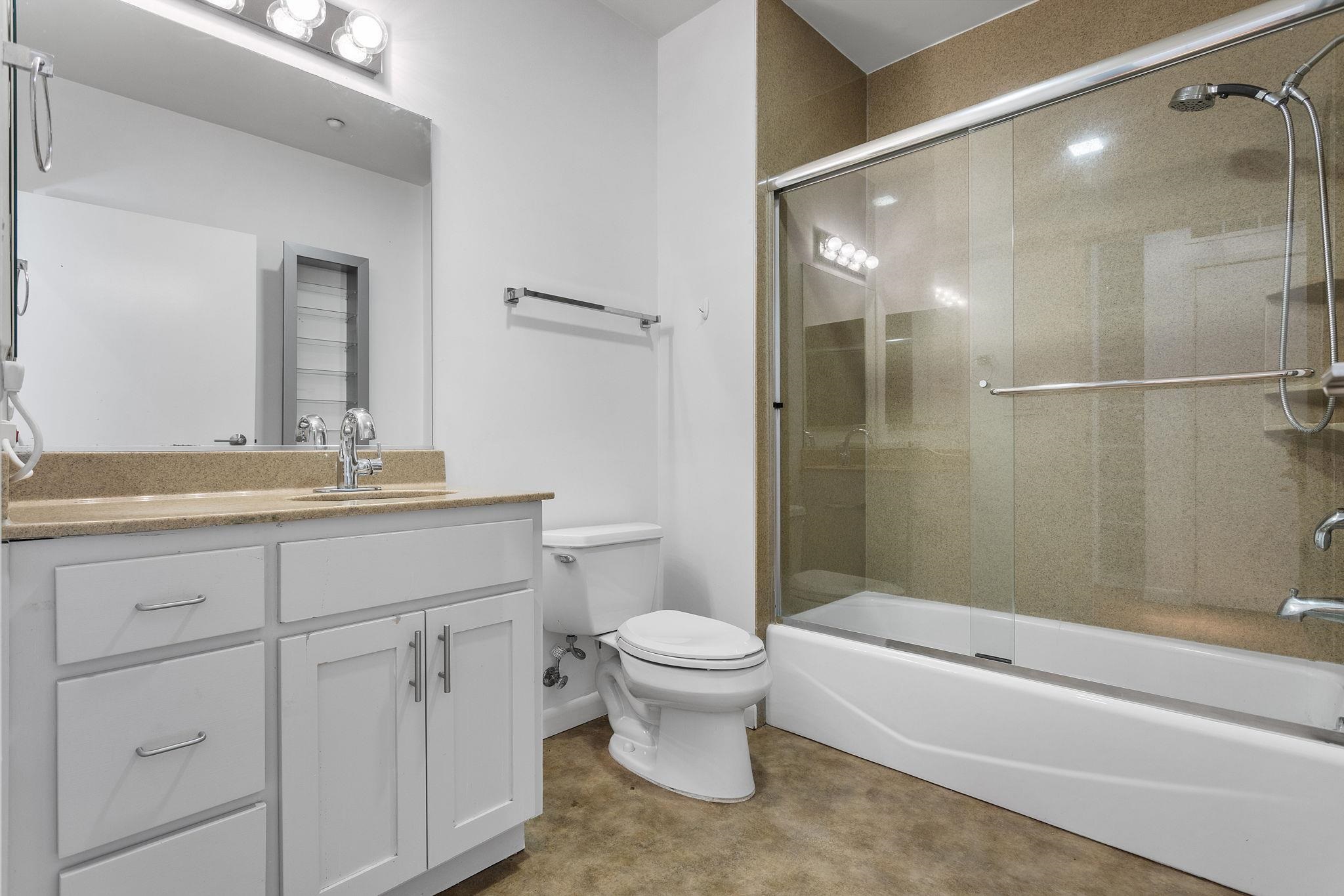 428 Alice Street, Unit 304 Oakland, CA 94607 - Photo 5 of 18