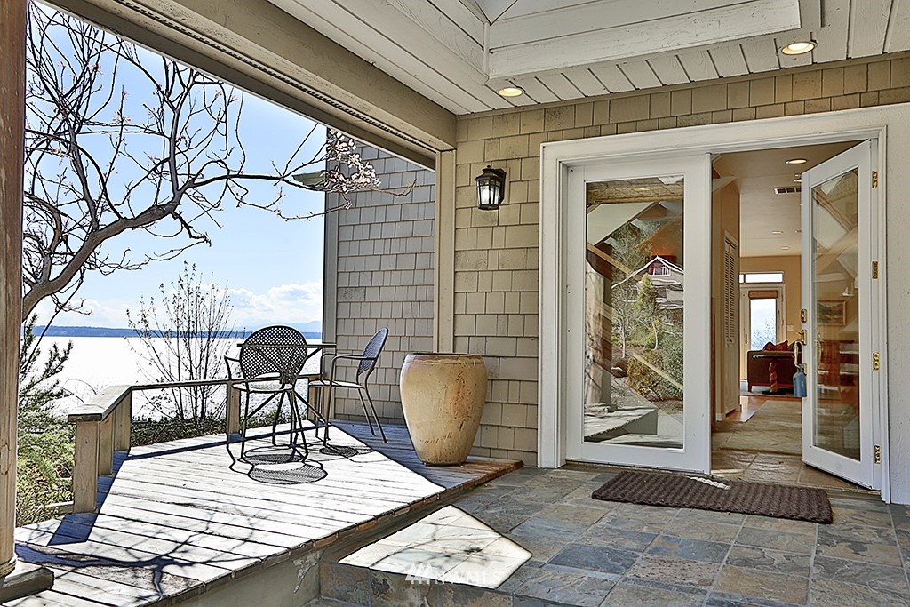 6600 Sills Road Clinton, WA 98236 - Photo 4 of 25