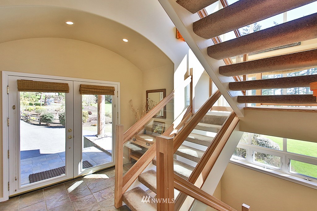 6600 Sills Road Clinton, WA 98236 - Photo 5 of 25