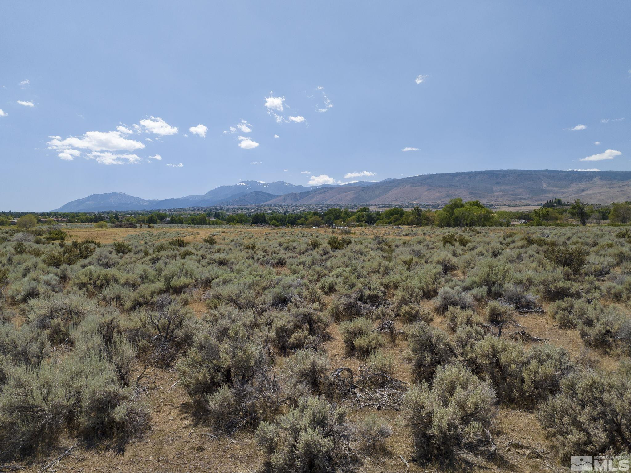24 Glenhaven Drive, Unit 17 Reno, NV 89511 - Photo 8 of 14 a view of an outdoor space and a yard