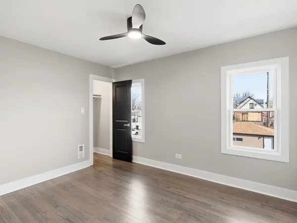 $339,900 | 600 East 87th Place, Chicago, IL 60619