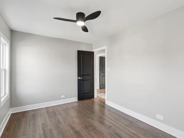 $339,900 | 600 East 87th Place, Chicago, IL 60619