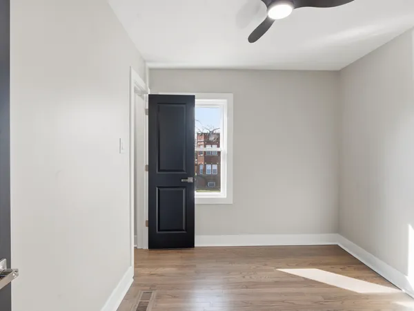 $339,900 | 600 East 87th Place, Chicago, IL 60619