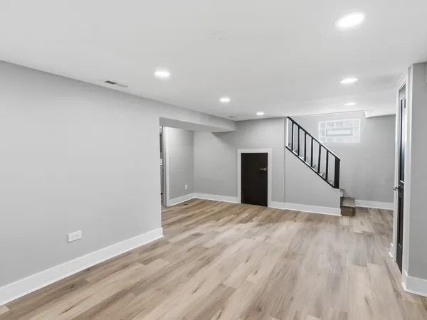 $339,900 | 600 East 87th Place, Chicago, IL 60619