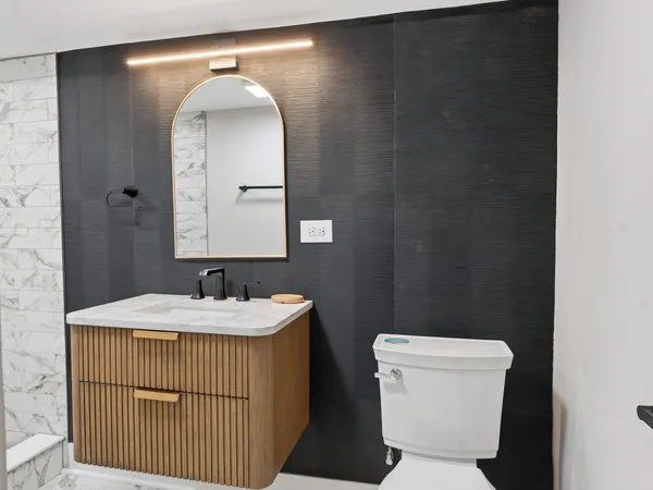 $339,900 | 600 East 87th Place, Chicago, IL 60619