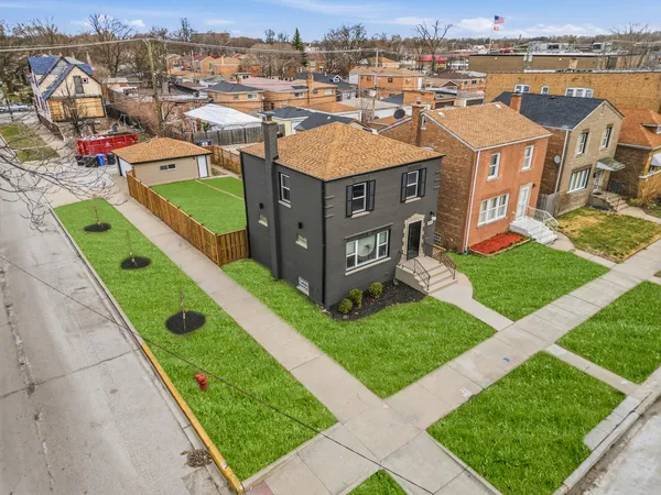 $339,900 | 600 East 87th Place, Chicago, IL 60619