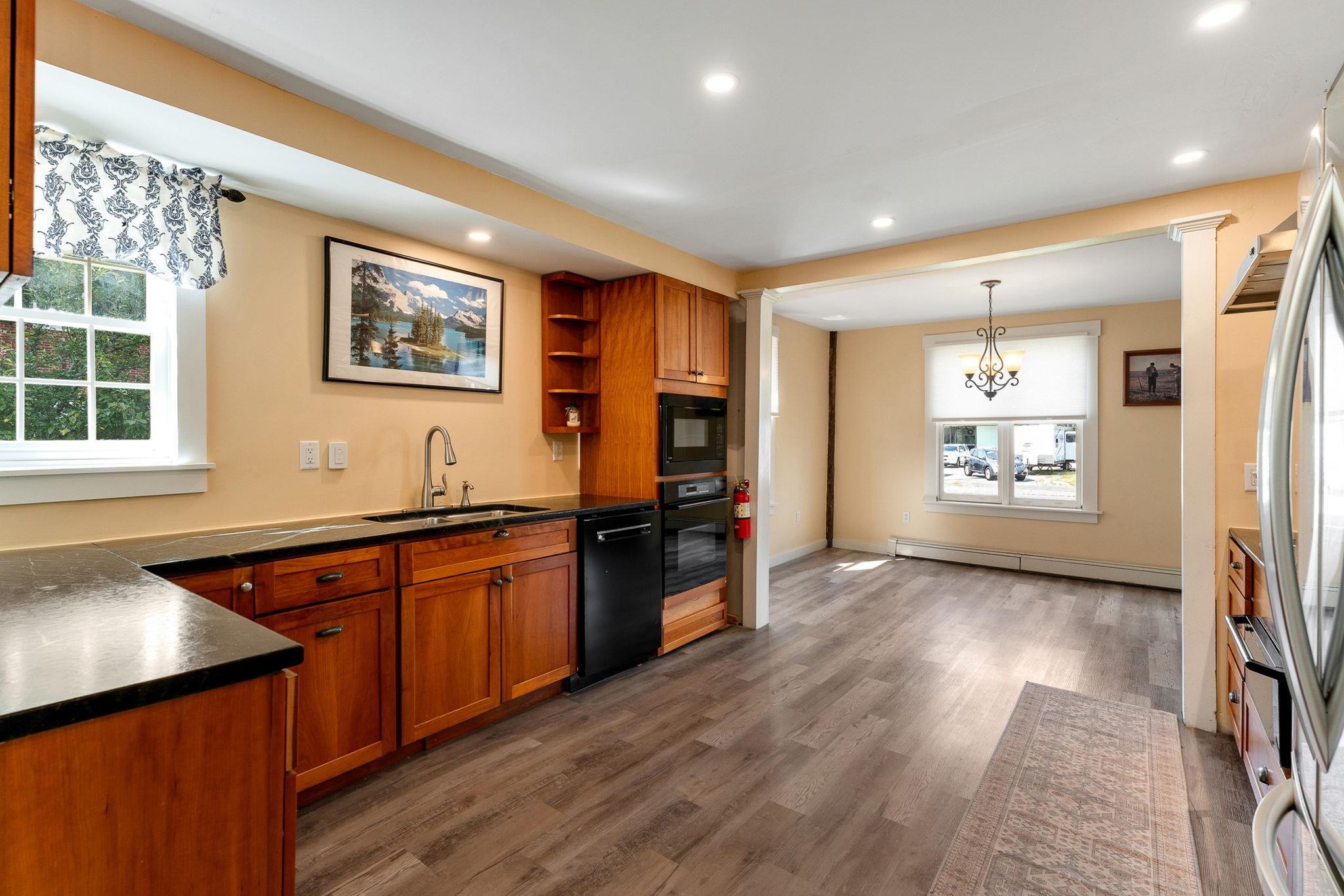 182 South Main Street Barre, VT 05641 - Photo 9 of 19