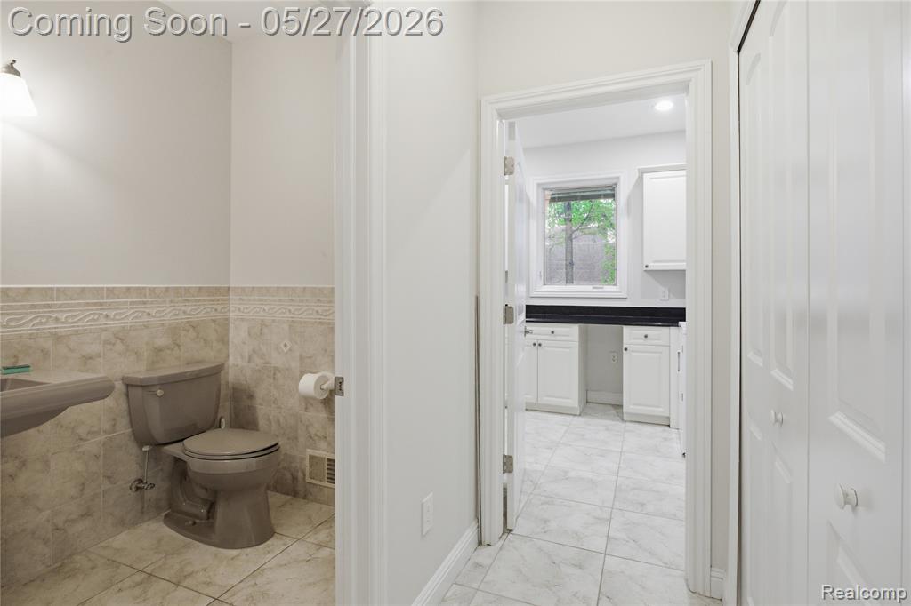 46500 Ryan Road Utica, MI 48317 - Photo 18 of 35