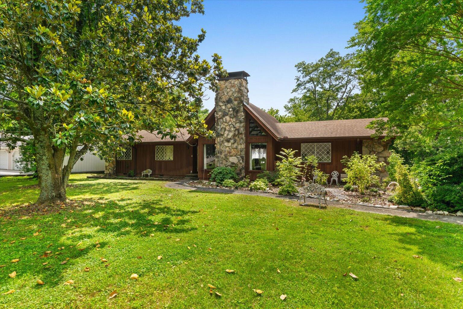 313 North Tibbs Road Dalton, GA 30720 - Photo 3 of 39 03-3