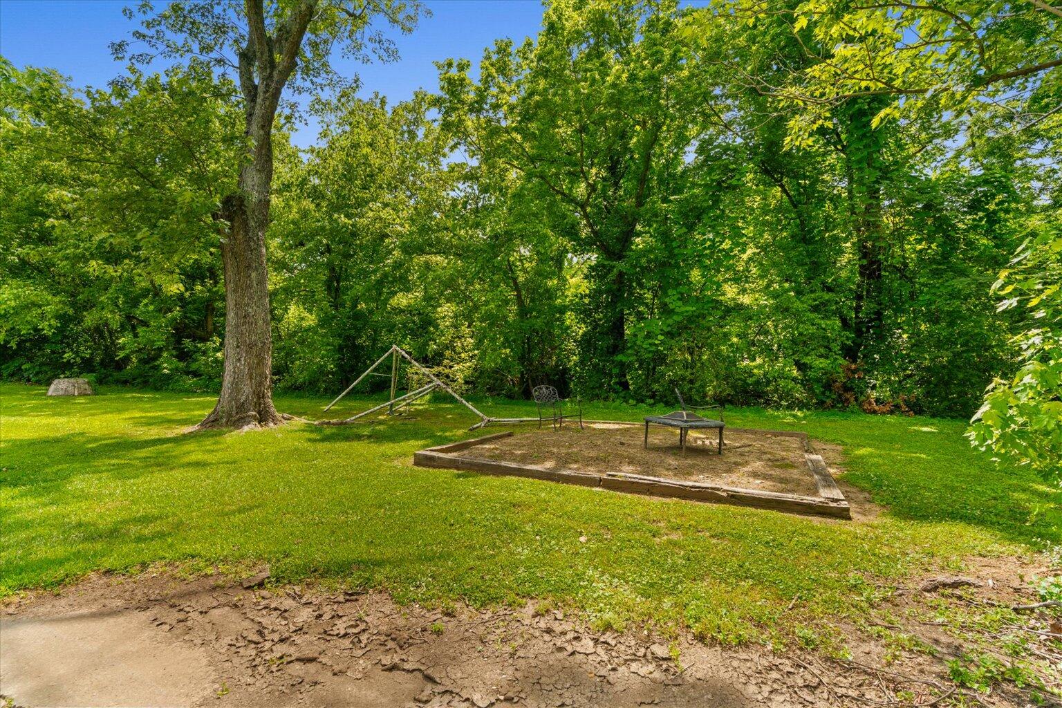 313 North Tibbs Road Dalton, GA 30720 - Photo 32 of 39 32-32