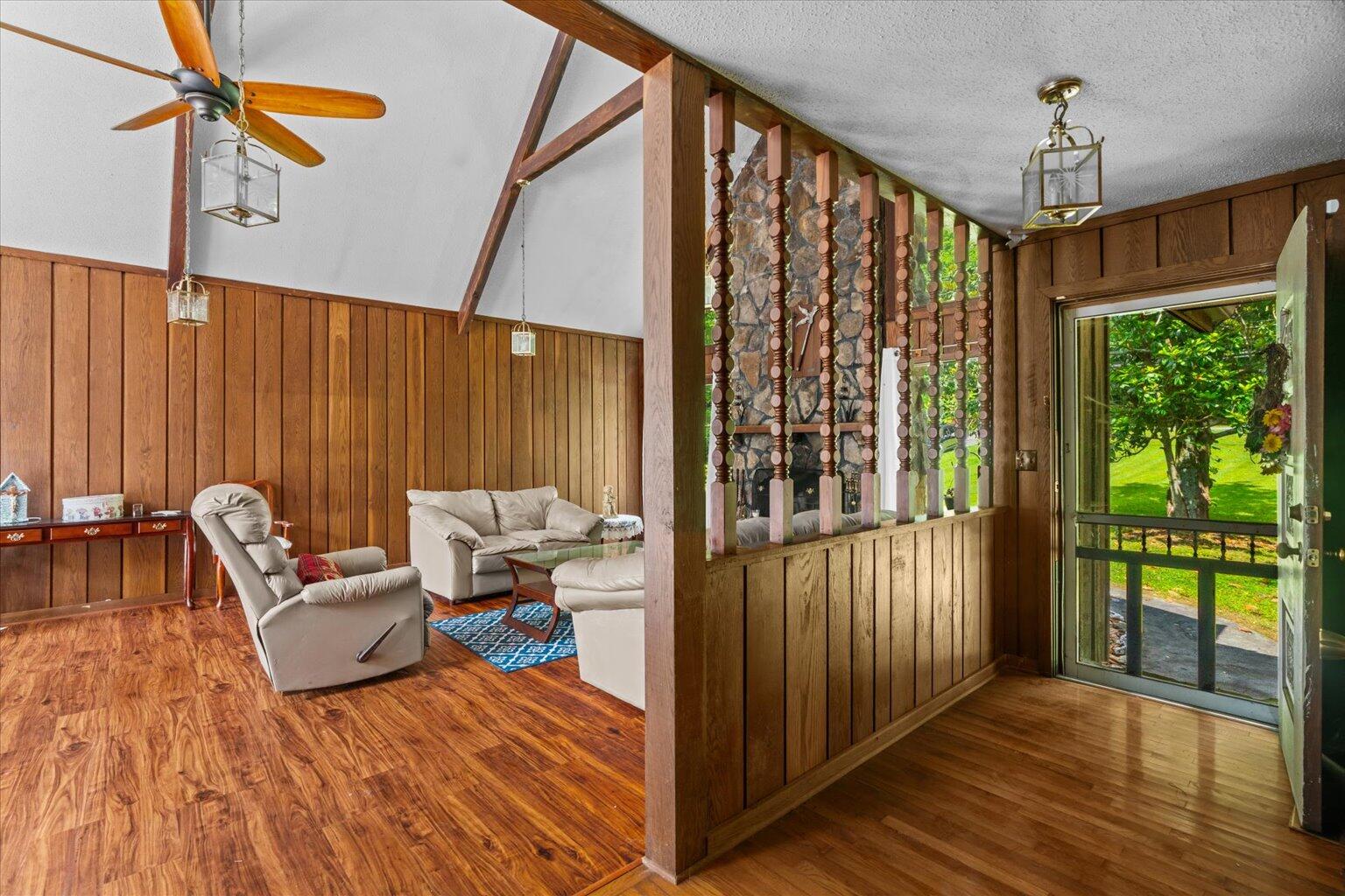 313 North Tibbs Road Dalton, GA 30720 - Photo 9 of 39 09-9