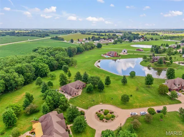 $574,000 | 514 Lakeside Manor Drive, Kirksville, MO 63501