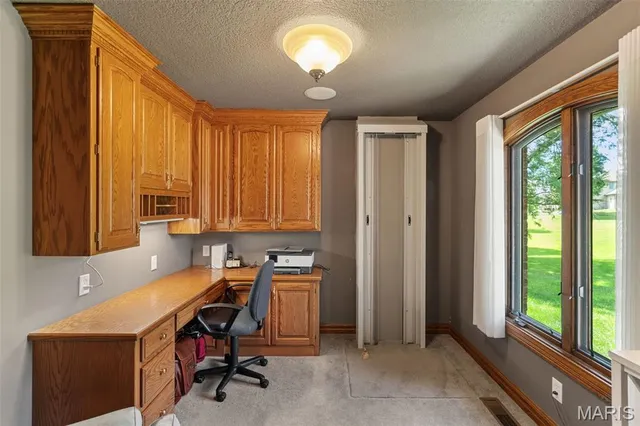 $625,000 | 514 Lakeside Manor Drive, Kirksville, MO 63501