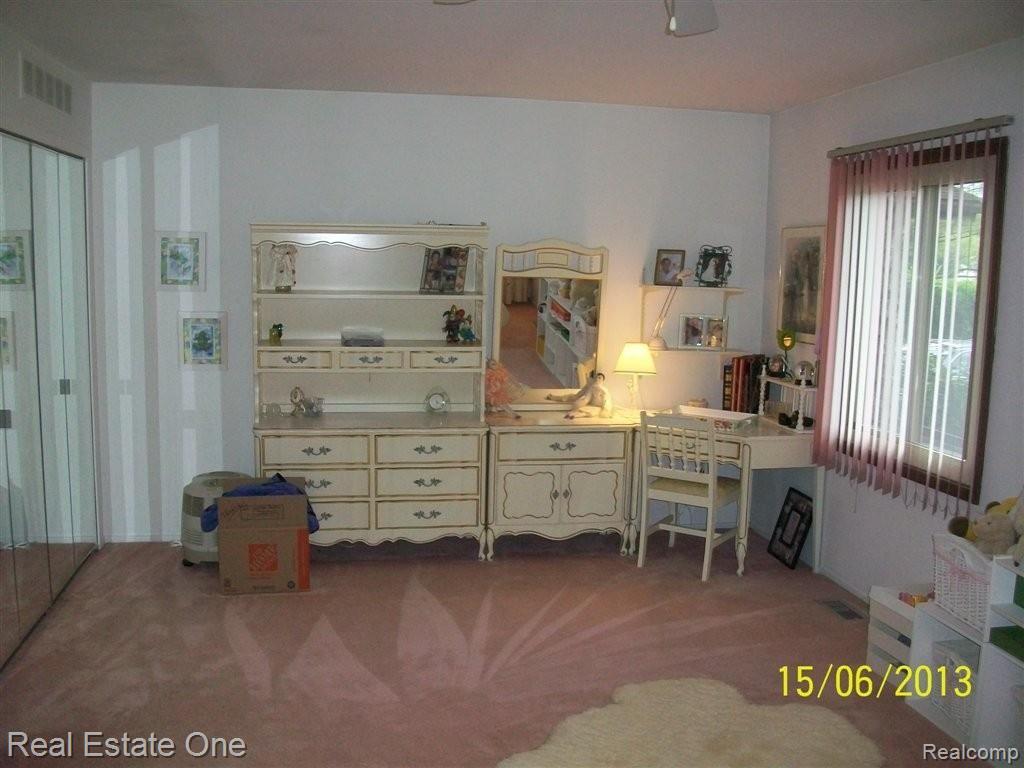 3910 Raintree Drive Troy, MI 48083 - Photo 13 of 24 Lots of Closets