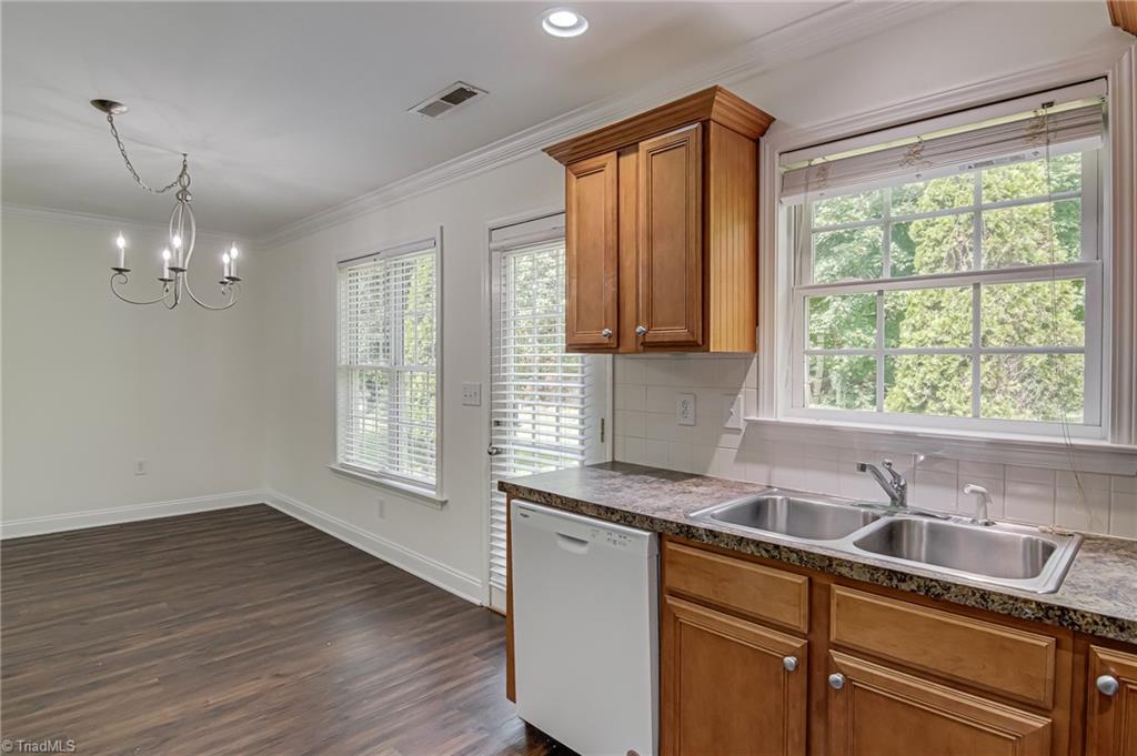 9520 Oakbrook Ridge Rural Hall, NC 27045 - Photo 12 of 30