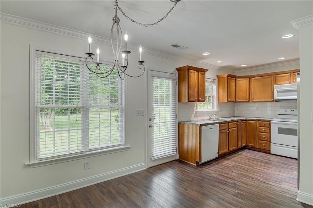 9520 Oakbrook Ridge Rural Hall, NC 27045 - Photo 8 of 30