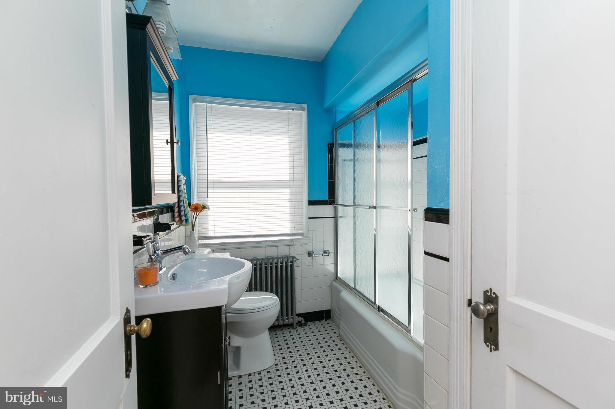 966 North Hill Road Baltimore, MD 21218 - Photo 18 of 30 Bath