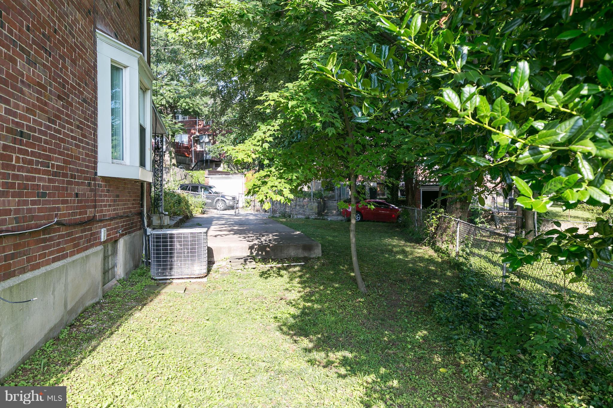 966 North Hill Road Baltimore, MD 21218 - Photo 27 of 30 Fenced-in Side Yard