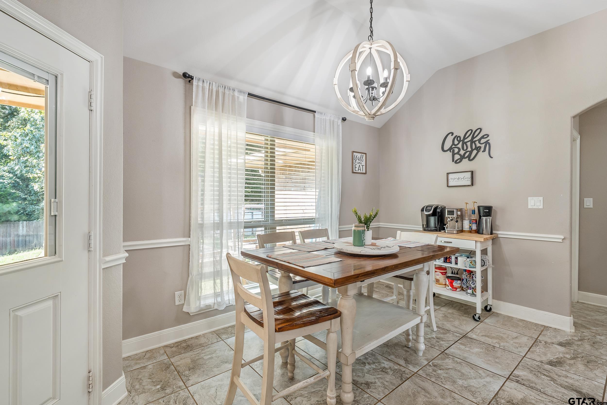 19499 Sara Lane Flint, TX 75762 - Photo 10 of 31 a dining room with a table and chairs
