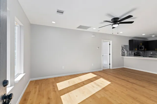 $415,000 | 100 East Val Verde Street, Brenham, TX 77833