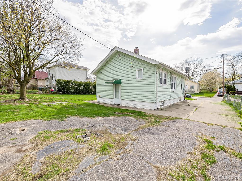 245 South Edith Street Pontiac, MI 48342 - Photo 28 of 30