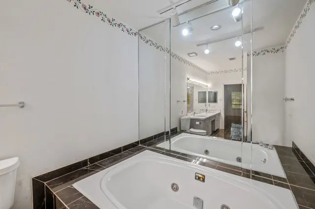 $2,075 | 3124 Holly Hall Street, Unit 3124, Houston, TX 77054