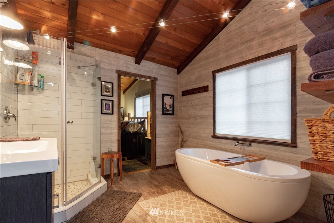 189 Sunstone Road Packwood, WA 98361 - Photo 11 of 40 Gallery Image 11