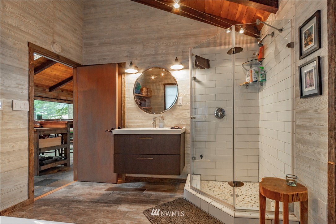 189 Sunstone Road Packwood, WA 98361 - Photo 12 of 40 Gallery Image 12