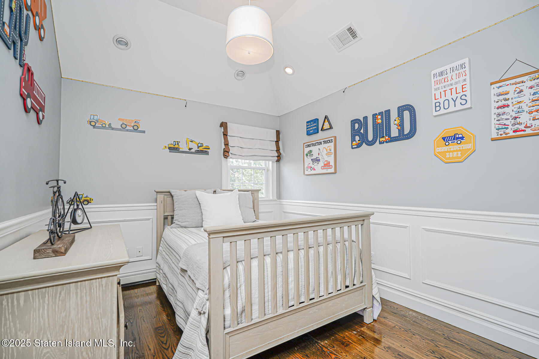 6 Waimer Place Staten Island, NY 10312 - Photo 18 of 33 6 Waimer Place