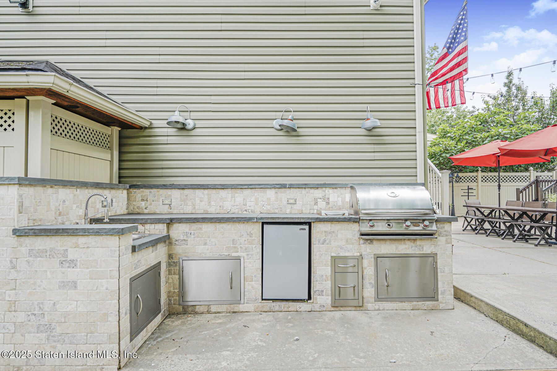 6 Waimer Place Staten Island, NY 10312 - Photo 29 of 33 6 Waimer Place