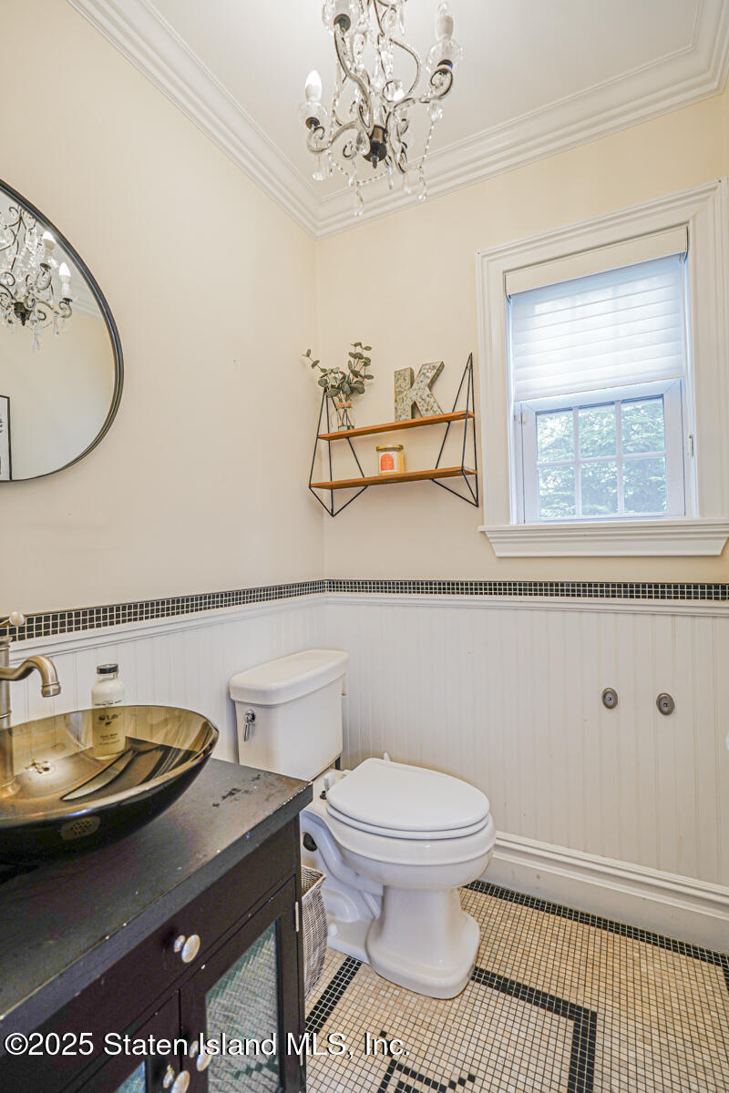 6 Waimer Place Staten Island, NY 10312 - Photo 8 of 33 6 Waimer Place