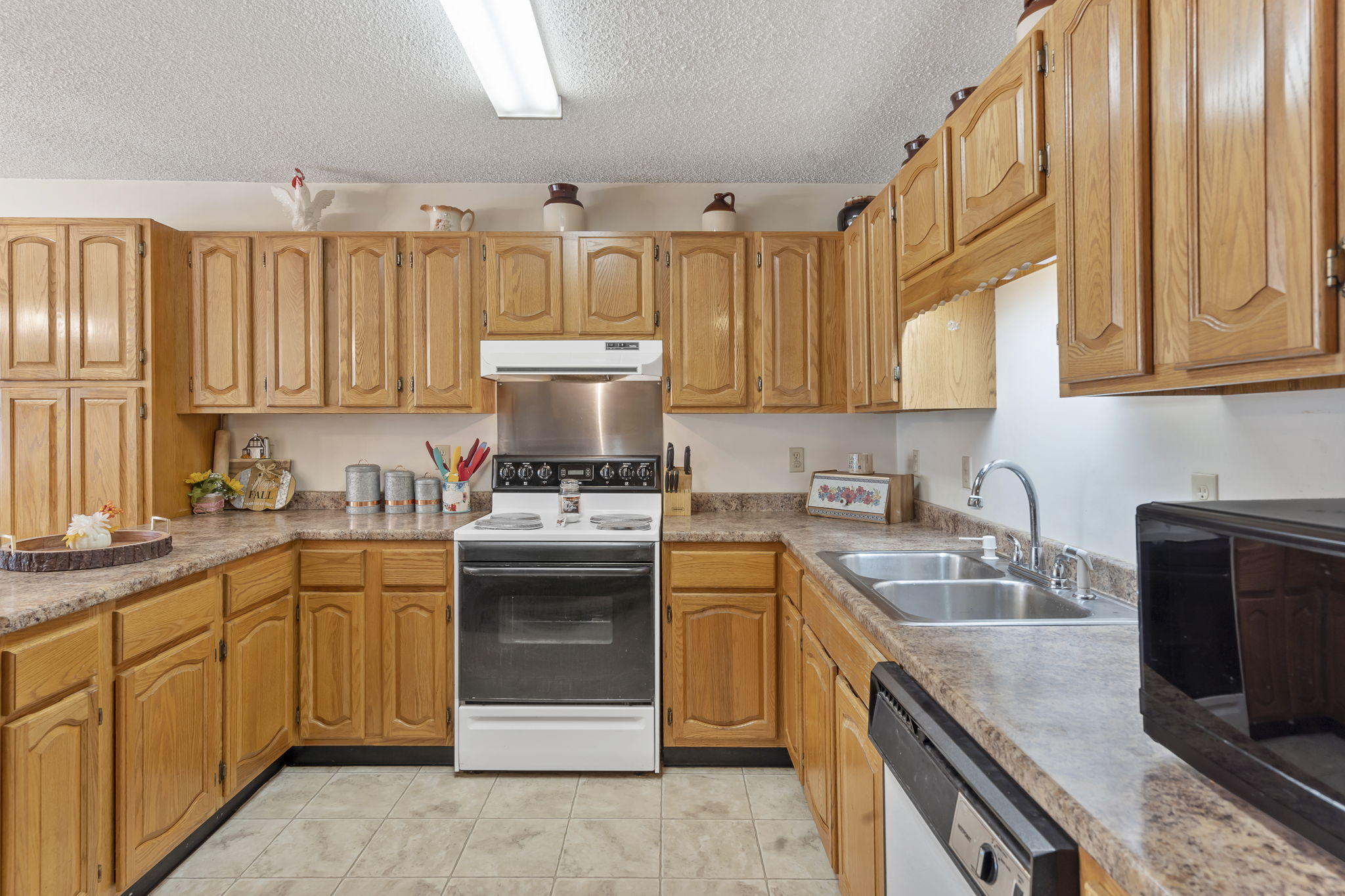 9506 Barbee Road Soddy Daisy, TN 37379 - Photo 14 of 25 22-web-or-mls-DSC05790